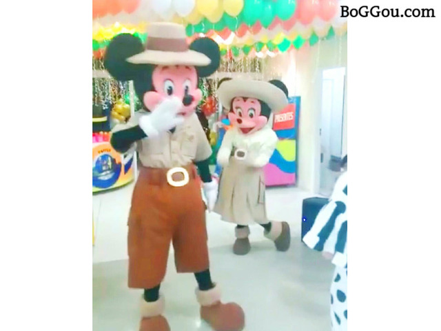 Safari Mickey Minnie cover personagens vivos festas infantil animacao